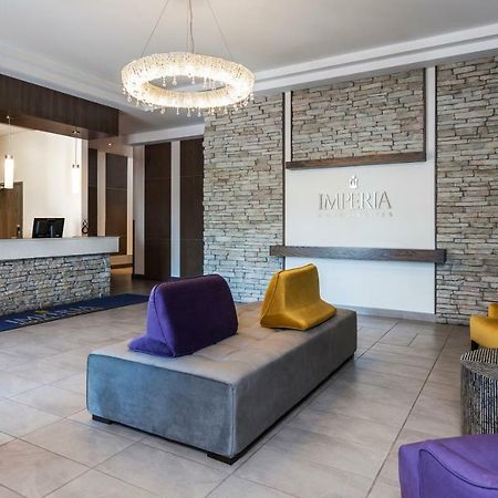 Imperia Hotel Et Suites Terrebonne Eksteriør bilde