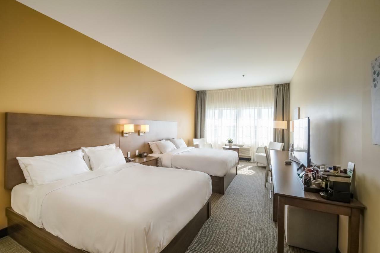 Imperia Hotel Et Suites Terrebonne Eksteriør bilde