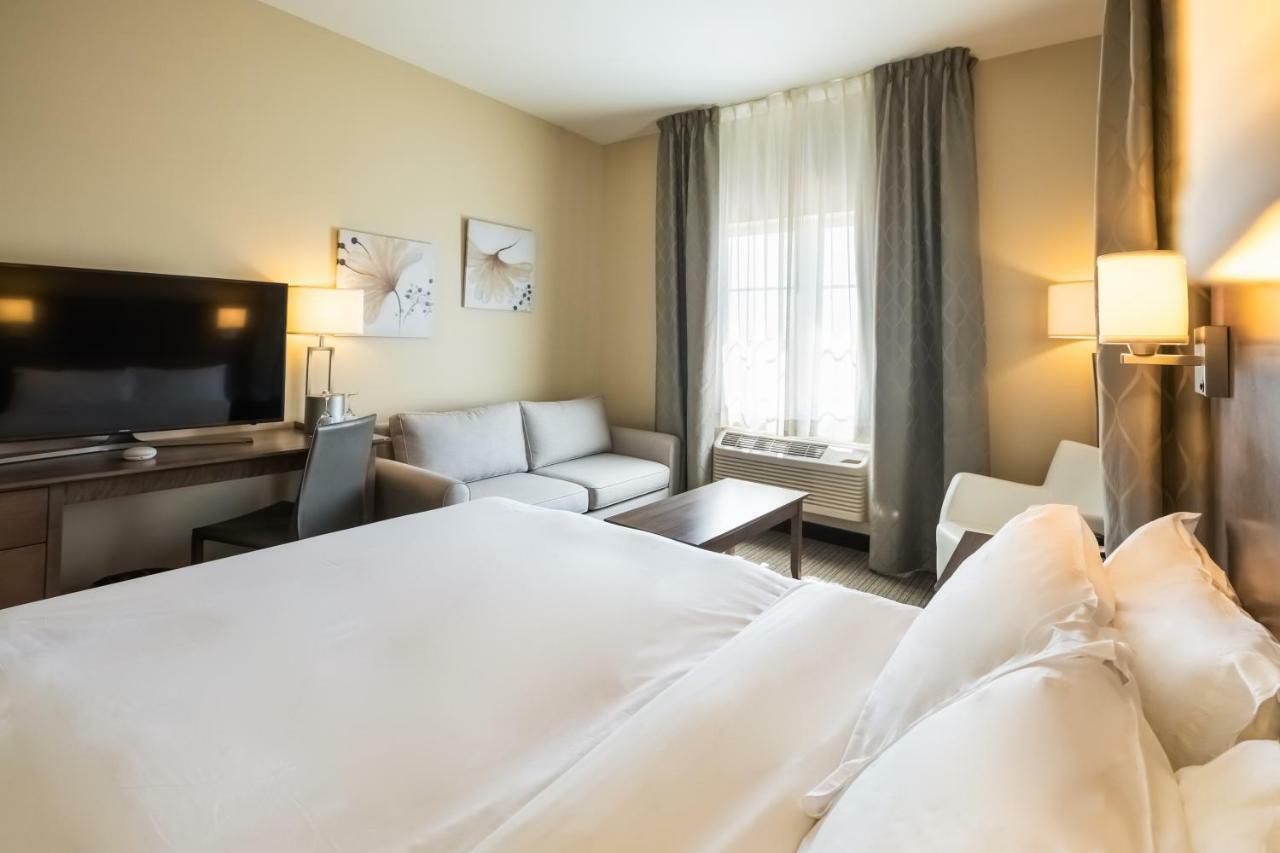 Imperia Hotel Et Suites Terrebonne Eksteriør bilde